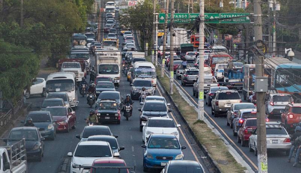 Transporte demanda el 50 % del consumo energético en El Salvador