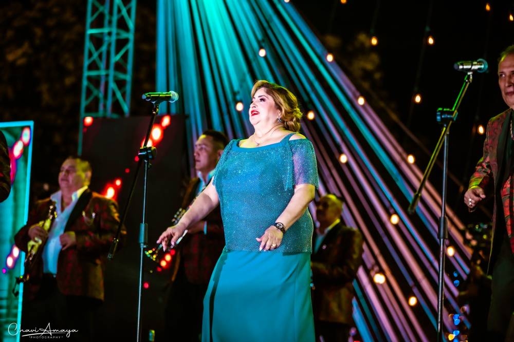 Tiktoker pasa vergüenza al descubrir que la canción "Salvadoreñas" es copia