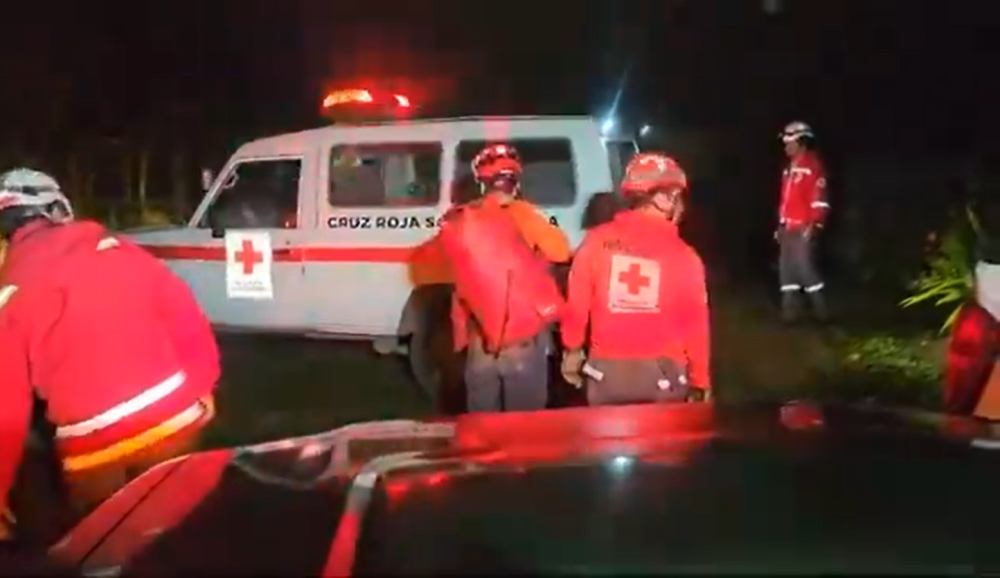 Realizan operativo de rescate de 11 personas extraviadas en Juayúa