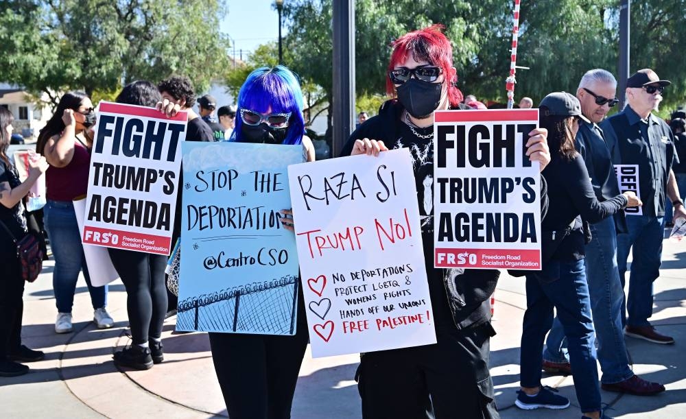 ¿Qué hará El Salvador ante amenaza de deportaciones?: oposición exige plan y Nuevas Ideas pide cautela