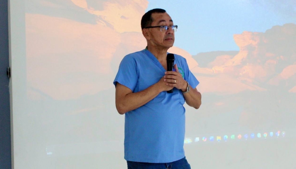 El Dr. Iván Solano Leiva es reelecto como presidente de Colegio Médico