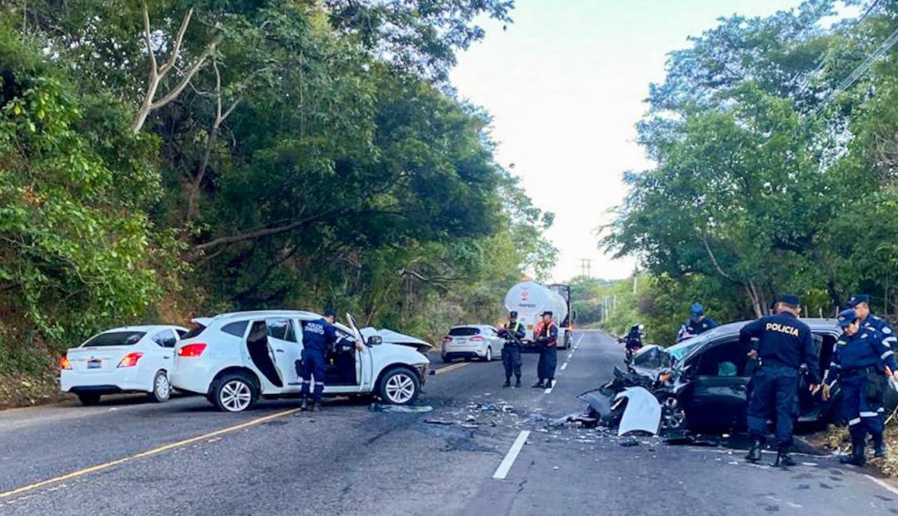 Fuerte accidente en San Miguel deja seis personas de la tercera edad lesionadas
