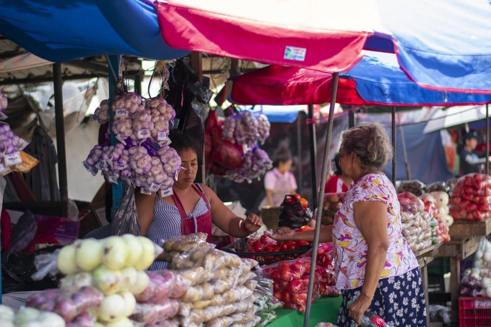 Sube precio de canasta básica en diciembre, BCR dice que alimentos fueron más baratos que en 2023