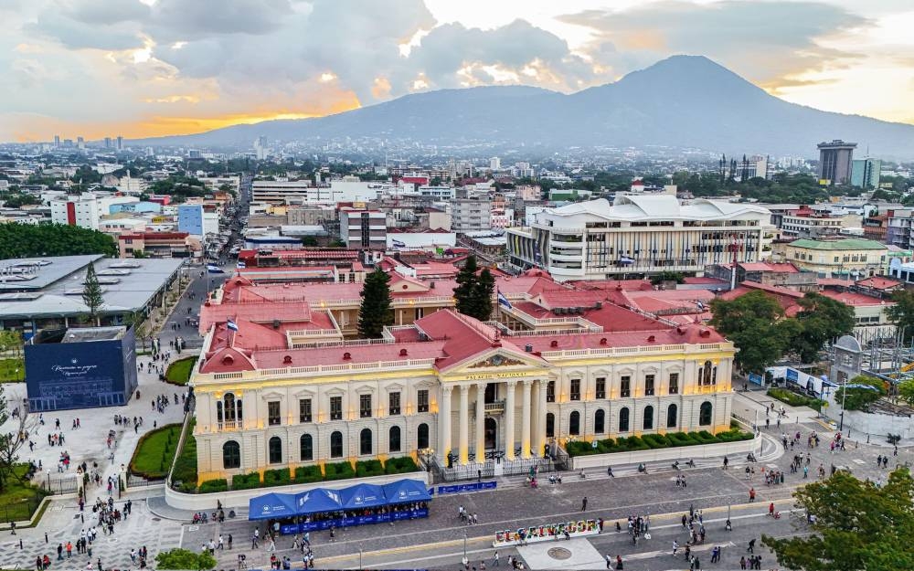 Estas son las nuevas tiendas que abrirán en el Centro Histórico en 2025
