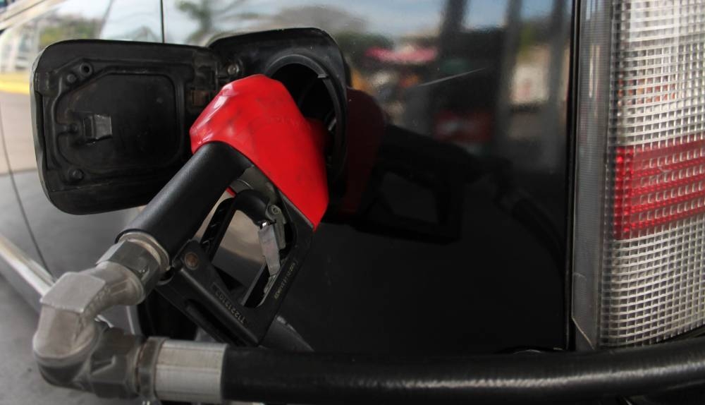 Los salvadoreños consumieron más de 488 millones de galones de combustibles en 2024