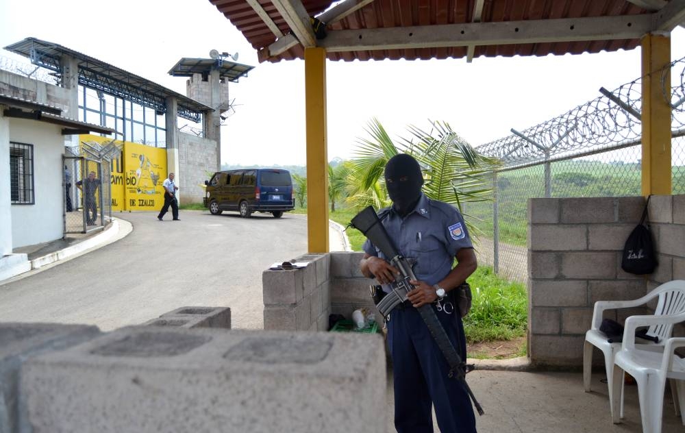 Socorro Jurídico denuncia que 366 reos han muerto en penales salvadoreños