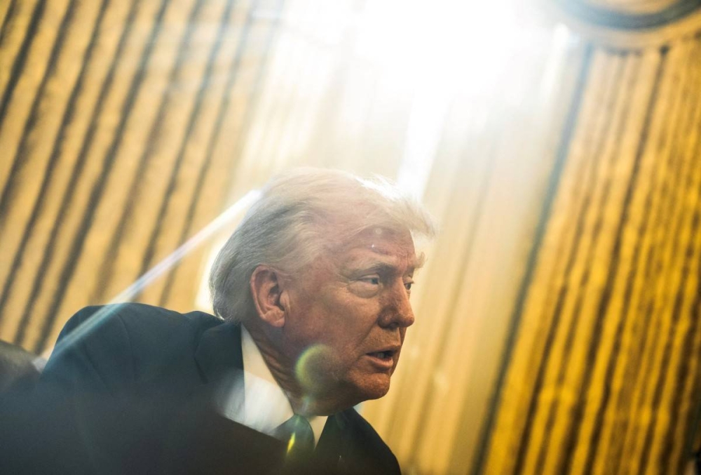 Trump dice que analizan legalmente oferta de El Salvador de recibir criminales en sus cárceles