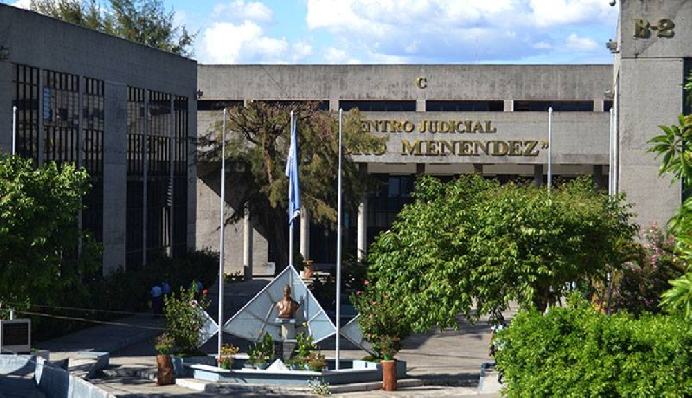 Podrán admitir procedimiento abreviado si el imputado confiesa y señala a sus cómplices
