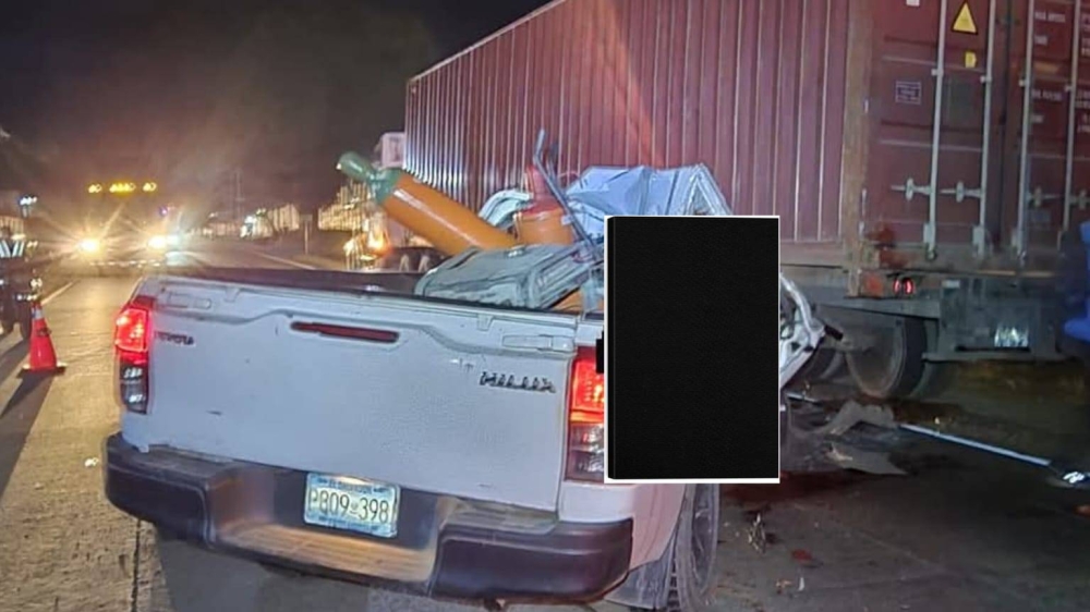 Dos muertos en accidente entre pick-up y rastra en carretera de Metapán a Santa Ana