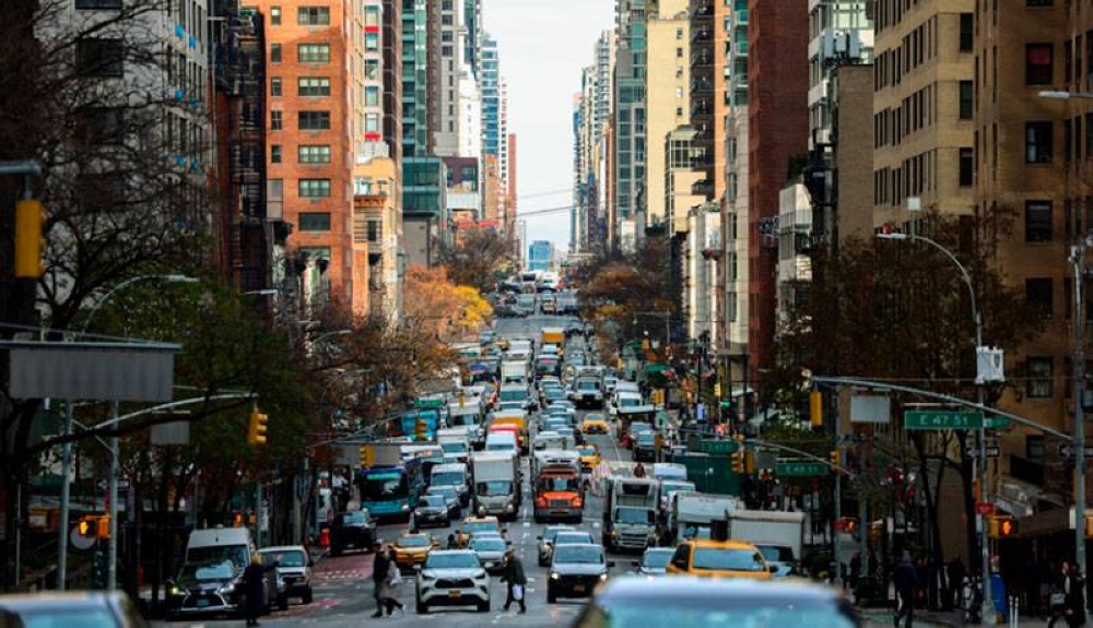 El gobierno de Trump demanda a Nueva York, un estado "santuario" de migrantes