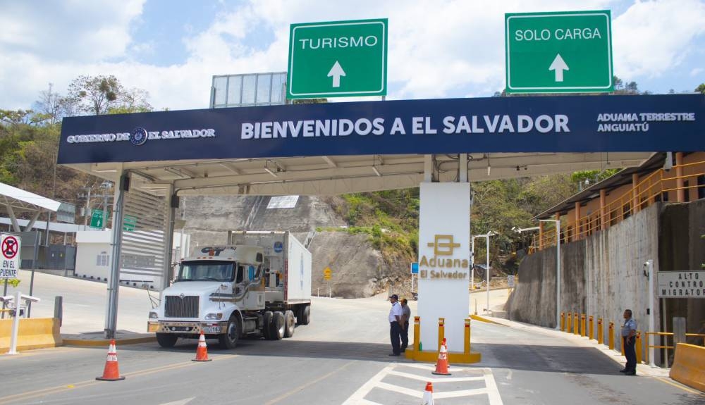 El lunes fue el día que más exportó El Salvador a Centroamérica en 2024