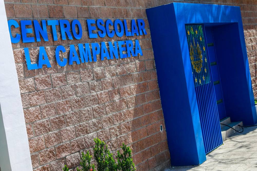 Gobierno entrega el Centro Escolar La Campanera tras remodelación
