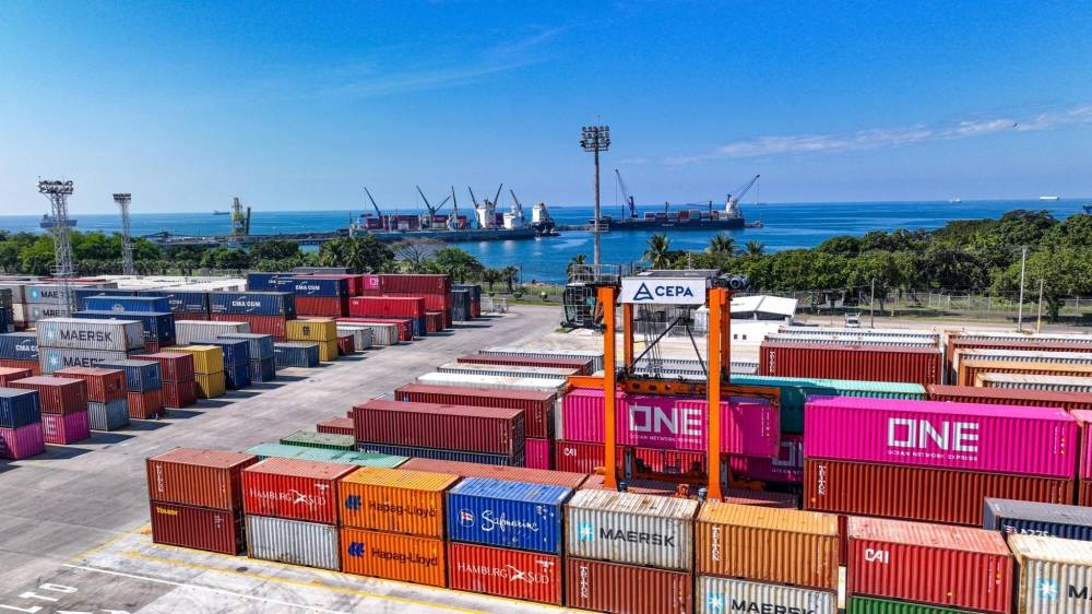 El valor de las exportaciones creció 2.8 % en enero, pero el volumen cayó 19.5 %