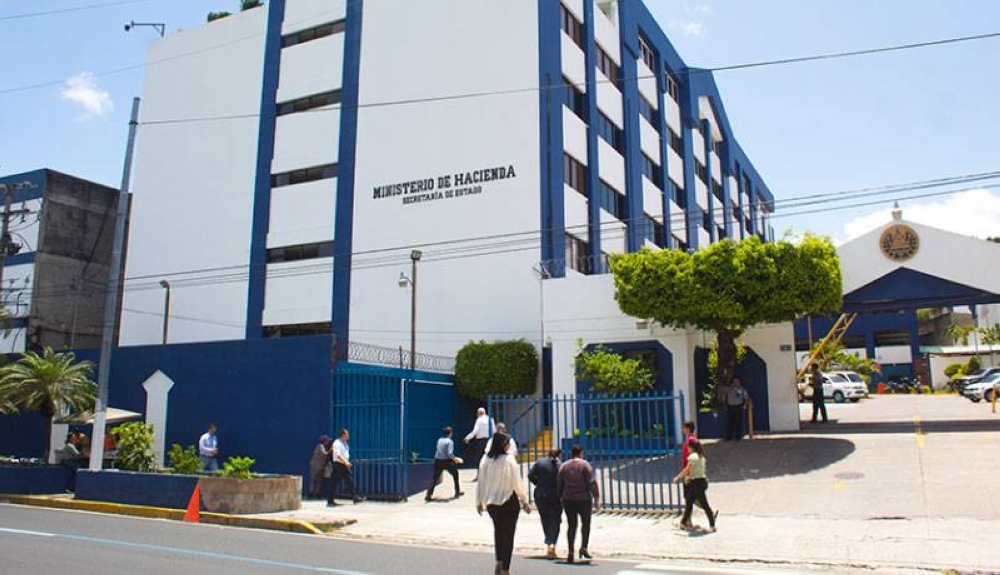 Gobierno ampliará la base tributaria como parte del ajuste fiscal con el FMI