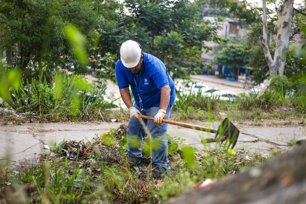 Intensifican jornadas de limpieza en tres puntos "críticos" de San Salvador