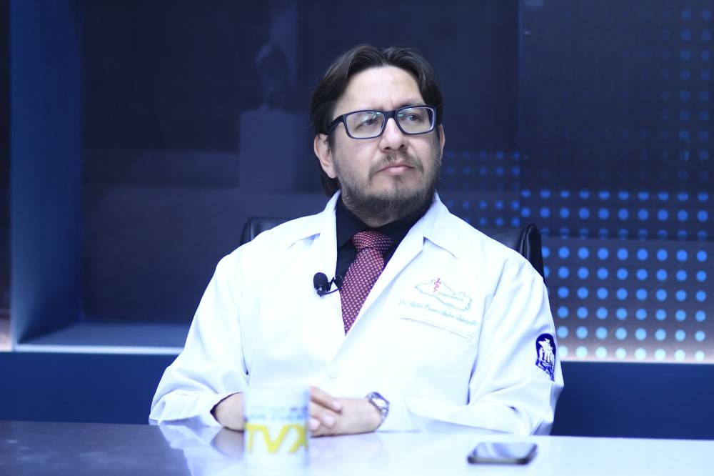 Simetriss dice que el Seguro sufre falta de medicamentos y atraso en cirugías