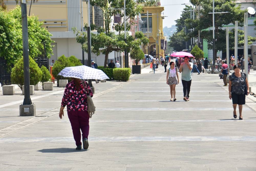 Medio Ambiente advierte de alta radiación solar y recomienda el uso de mascarillas