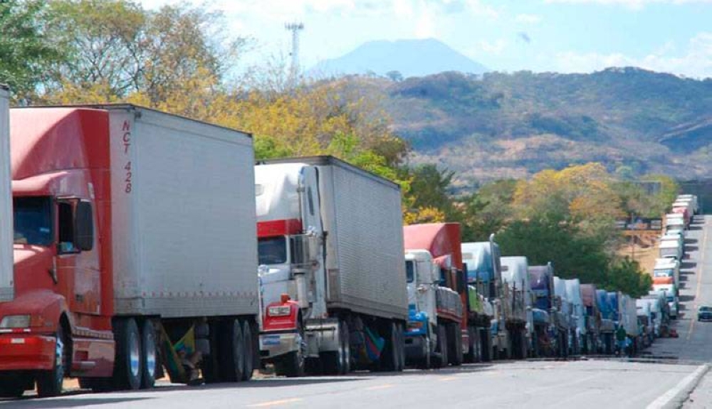 Las mercancías en Centroamérica se mueven a la misma velocidad de las carabelas de Cristóbal Colón, a 16 km/h
