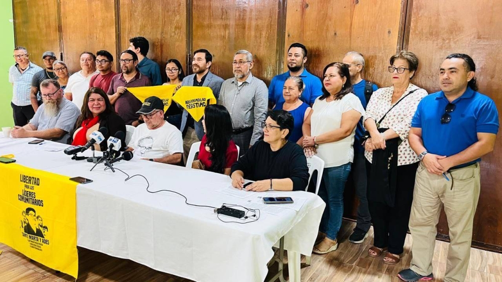 Organizaciones dicen que el sistema judicial está "a prueba" tras la entrega de más de 59,000 firmas contra de la minería