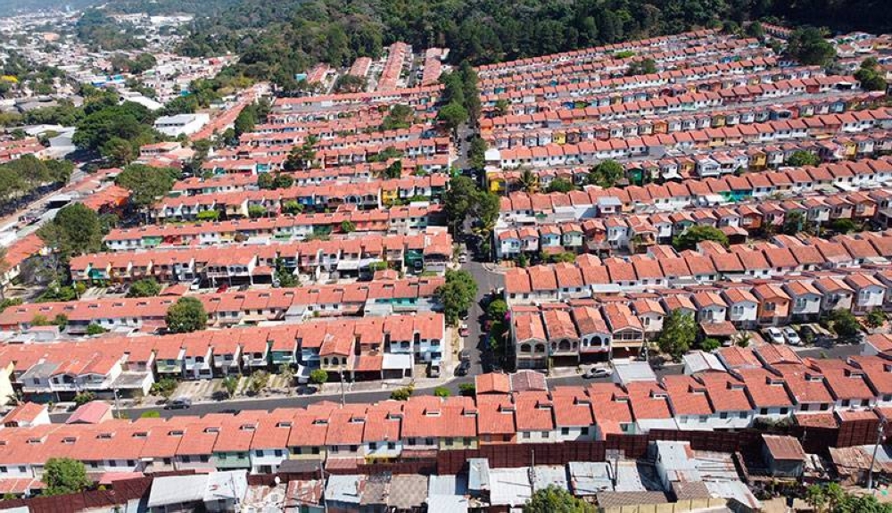 La Zona Metropolitana tiene 5,824 habitantes por kilómetro cuadrado
