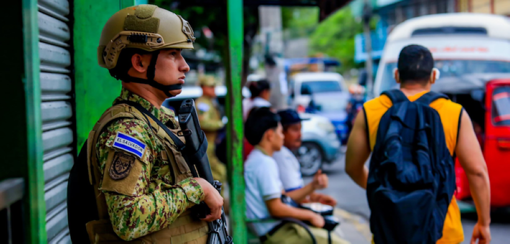 Gobierno busca "reducir el margen de error" del régimen de excepción según Ulloa