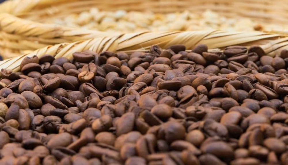 El precio de la libra de café bajó 3.5 % en abril por inestabilidad ante la guerra comercial