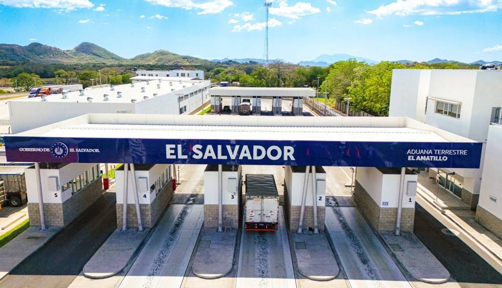 Fuerte sismo de 6.3 sacude El Salvador frente a la costa de La Paz