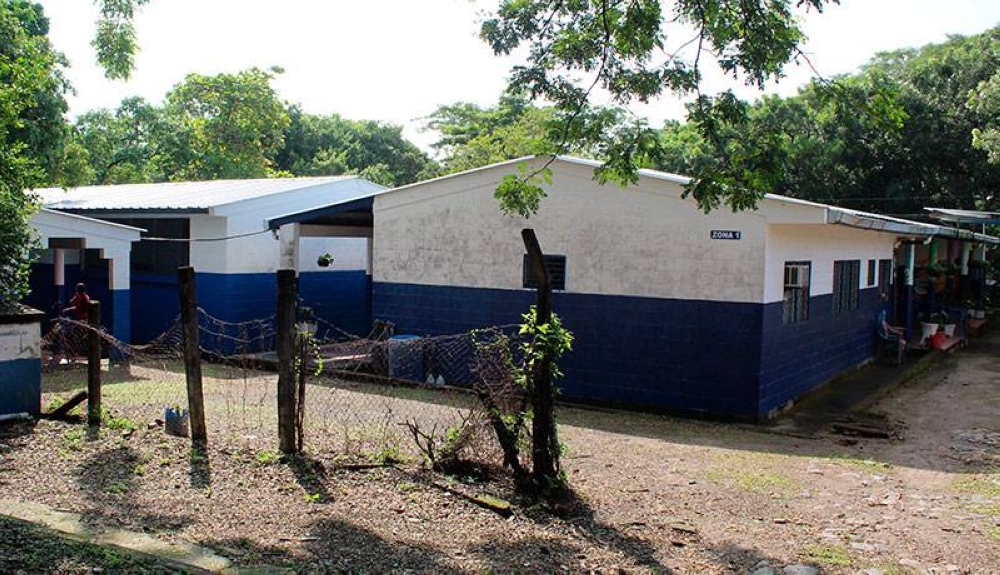 Autorizarán $100 millones del CAF para reconstruir 125 centros escolares de San Salvador, San Vicente y La Libertad