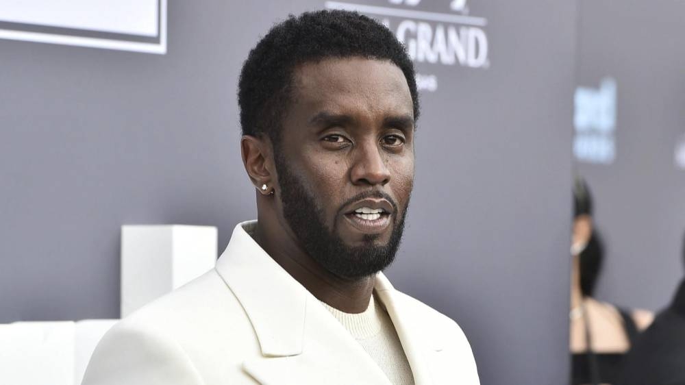 Exempleada de Diddy testifica que el rapero la agredió sexualmente en múltiples ocasiones