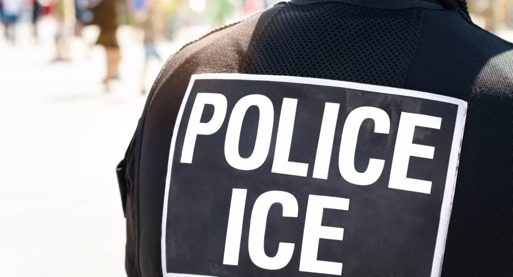 Presidente de EEUU ordena a ICE priorizar deportaciones en estados demócratas