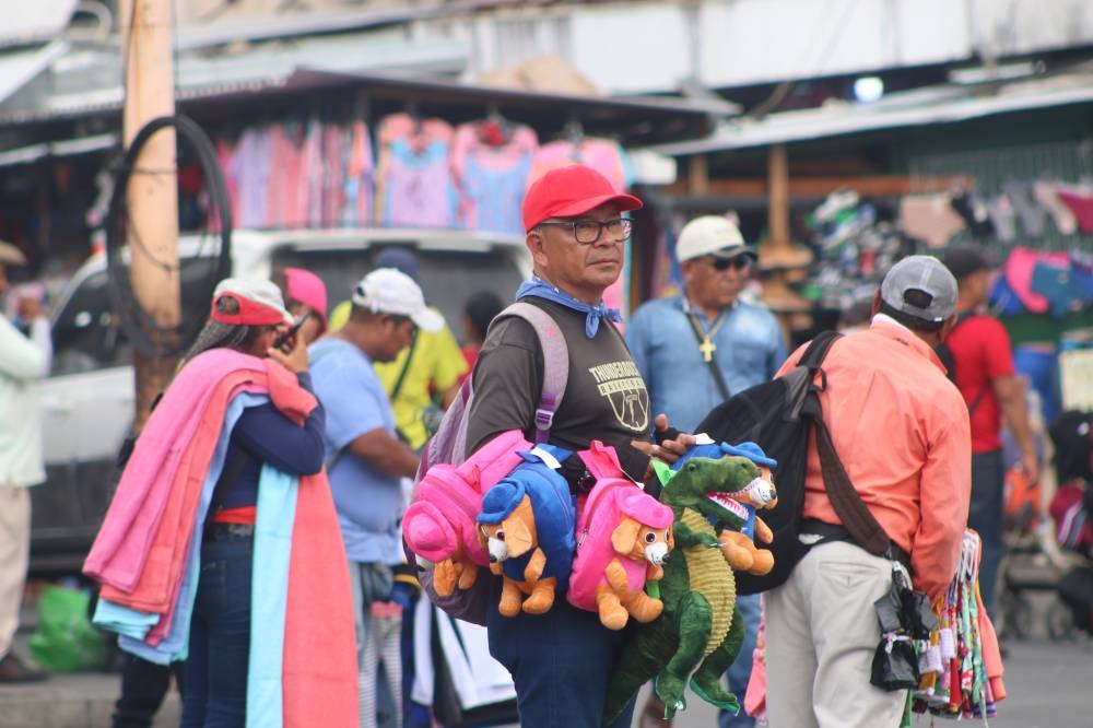 Día del Padre: 55 % de los hogares salvadoreños tiene un hombre como jefe