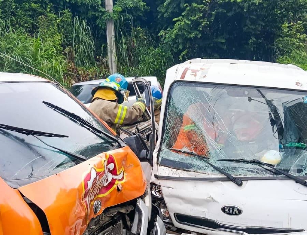 Bomberos comprará equipo para atención de emergencias en accidentes viales por más de $419,000
