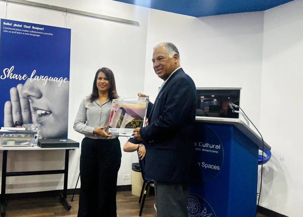 El EDUCONF 2025 reúne a cientos de educadores en el CCSA para impulsar su innovación educativa