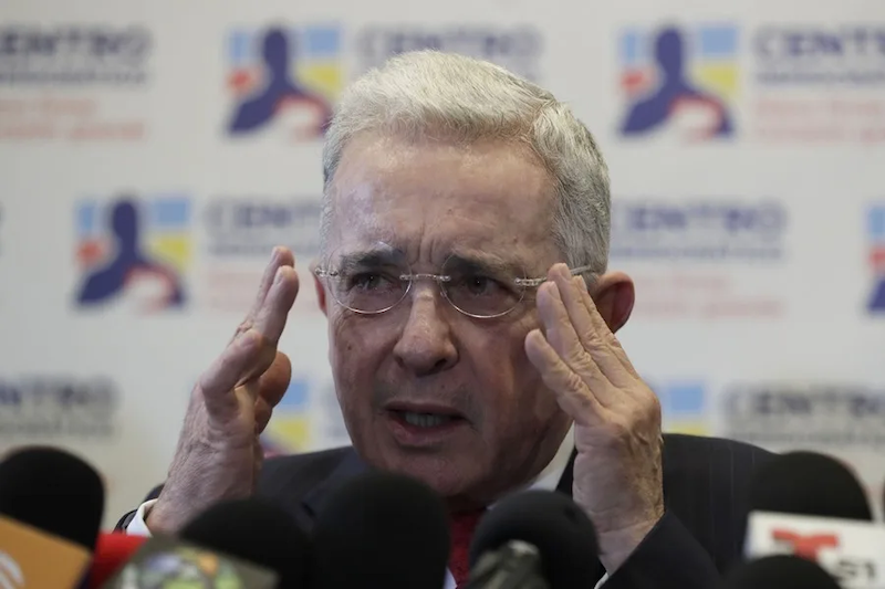 Jueza declara culpable al expresidente colombiano Álvaro Uribe por soborno de testigos
