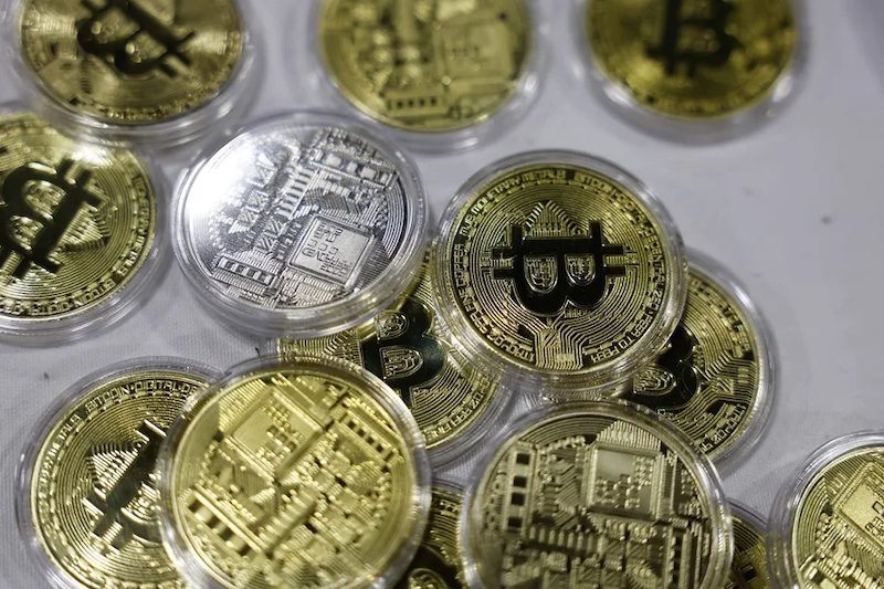 Trump sanciona la primera gran legislación nacional sobre criptomonedas en EE.UU.