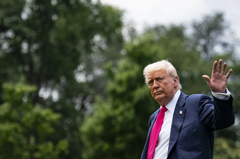 Trump anuncia que impondrá aranceles del 10 % a los países pequeños
