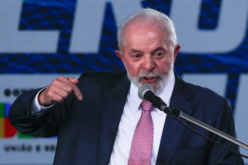 Lula dice que "un gringo" no le da órdenes a Brasil y exige respeto a Trump en disputa arancelaria