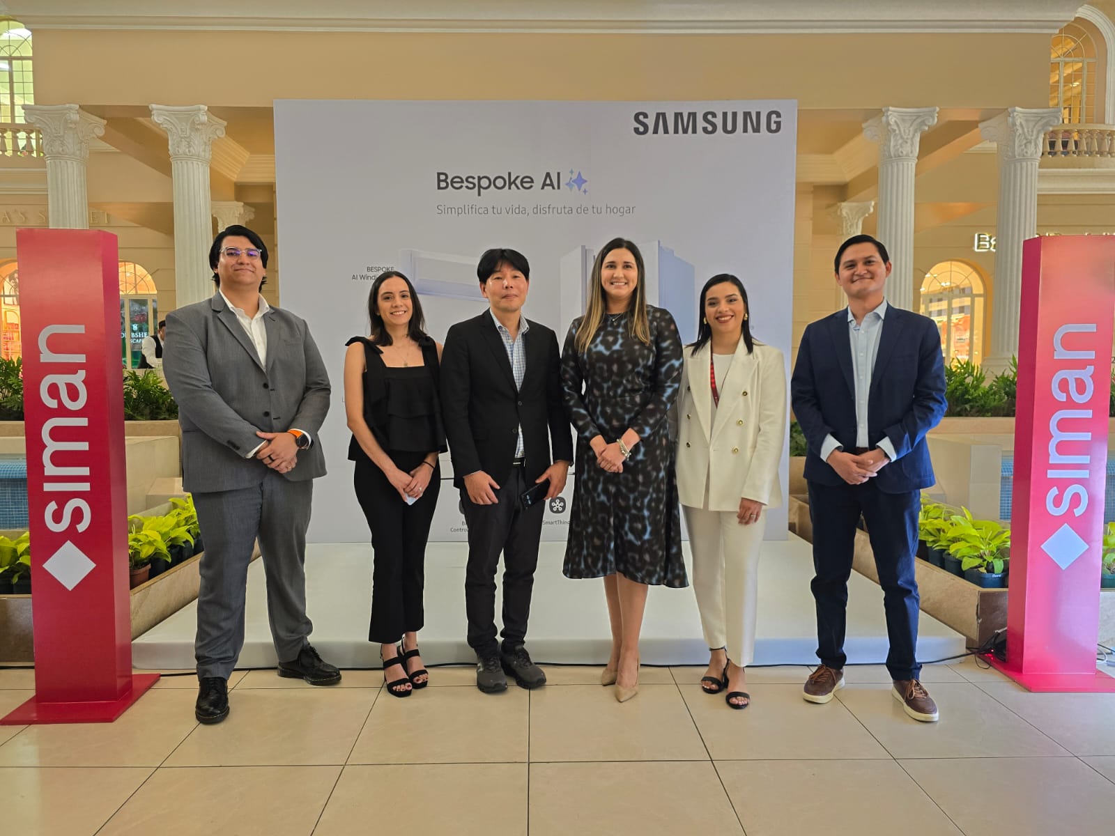 El hogar del futuro llega a El Salvador: Almacenes Siman y Samsung lanzan la línea Bespoke AI 2025