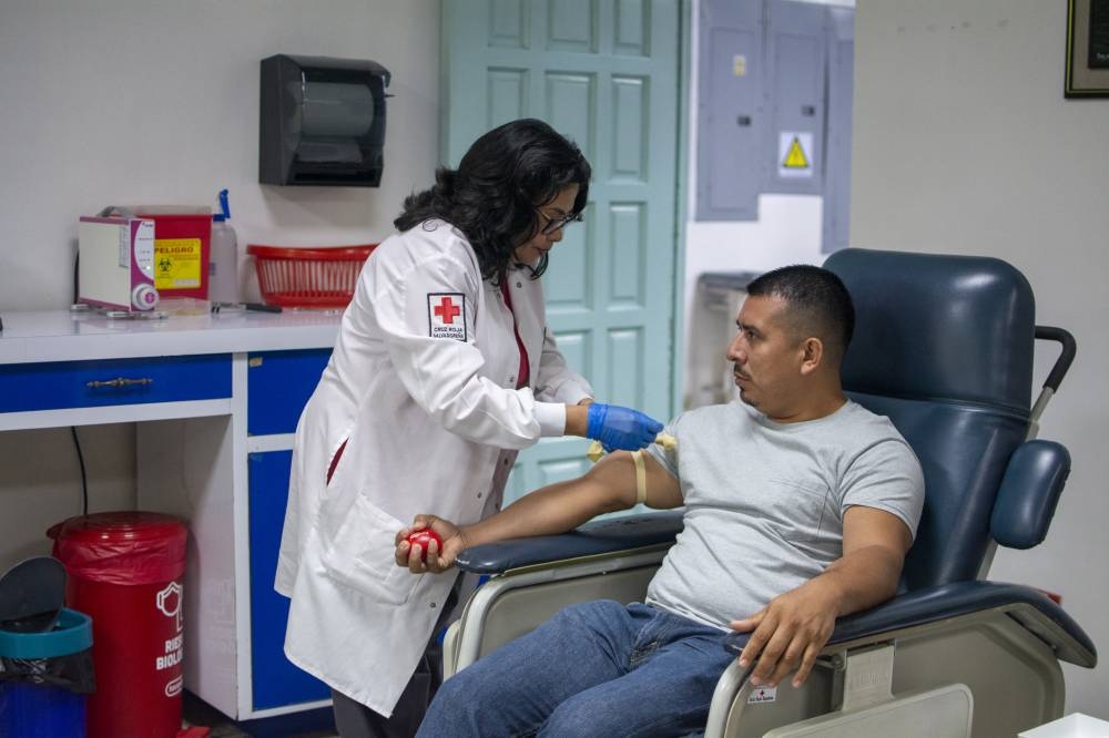 Cruz Roja dice obtener donaciones de sangre es gratuito y llama a donar para "salvar vidas"