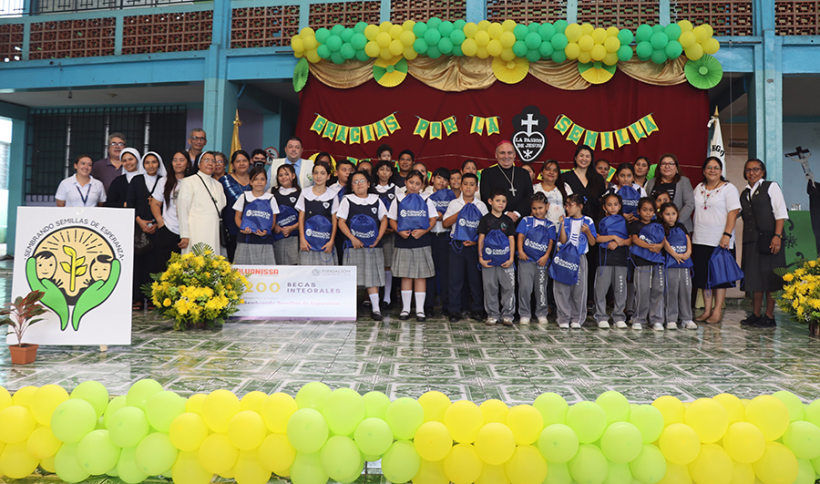 Galvanissa y la Fundación Suriano Siu benefician a 200 niños y celebran 40 años con "Cultivando semillas de esperanza"