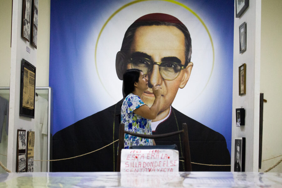 El papa León recordará a Monseñor Romero en oración dedicada a los mártires símbolos de la fe