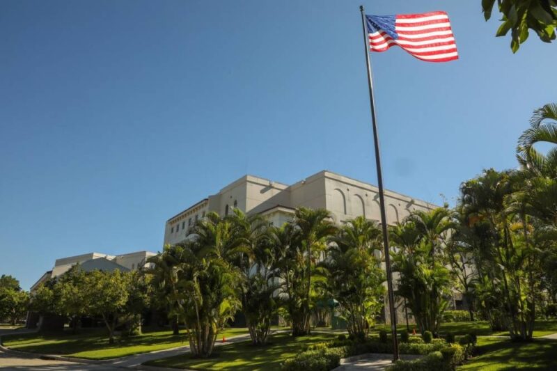 Embajada de EEUU en El Salvador estará cerrada tres días de la próxima semana por vacaciones