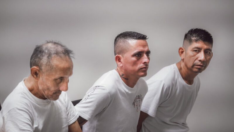 Condenan a 15 años de cárcel a tres ecuatorianos por tráfico ilícito de drogas valorada en más de $19.1 millones