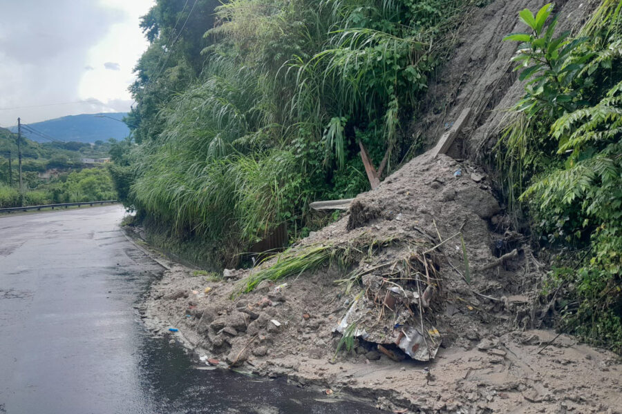 Marn advierte de altas probabilidades de deslizamientos y caídas de rocas en el Gran San Salvador