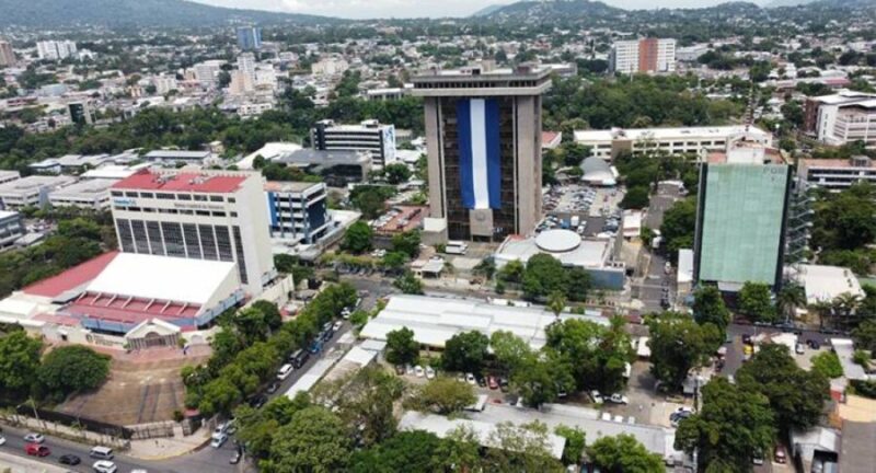 Movimiento reporta más de 17,800 empleados públicos despedidos durante 2025