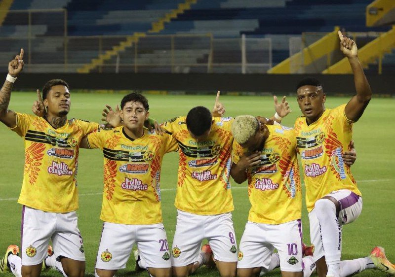 Platense mantiene su racha triunfal y vence 3-1 a Hércules en la jornada 10