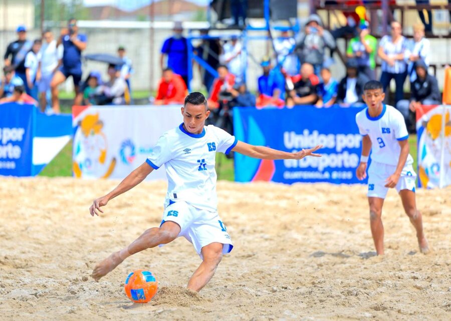 Selecta de Playa gana el oro en los Juegos Centroamericanos tras vencer a Guatemala 5-4