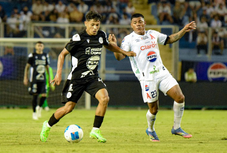 Alianza buscará ampliar su liderato en casa ante Hércules