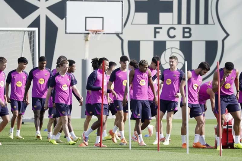 Lewandowski y Dani Olmo, novedades en la convocatoria del Barça ante el Elche