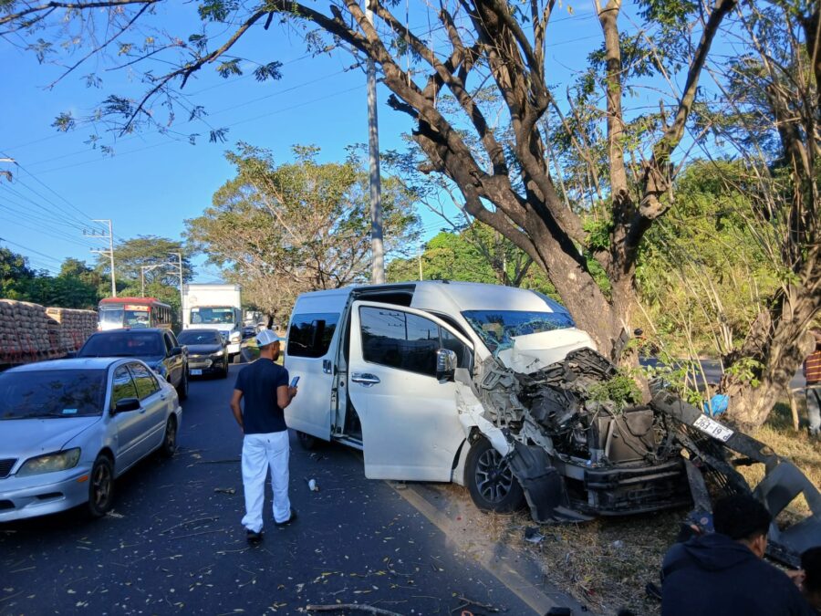 Accidentes en la Panamericana y Sonsonate dejan 10 lesionados; cuatro son niños